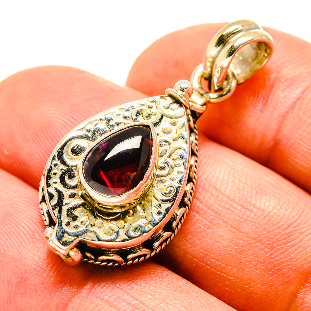 Garnet Pendants handcrafted by Anasilvercos - PD758555