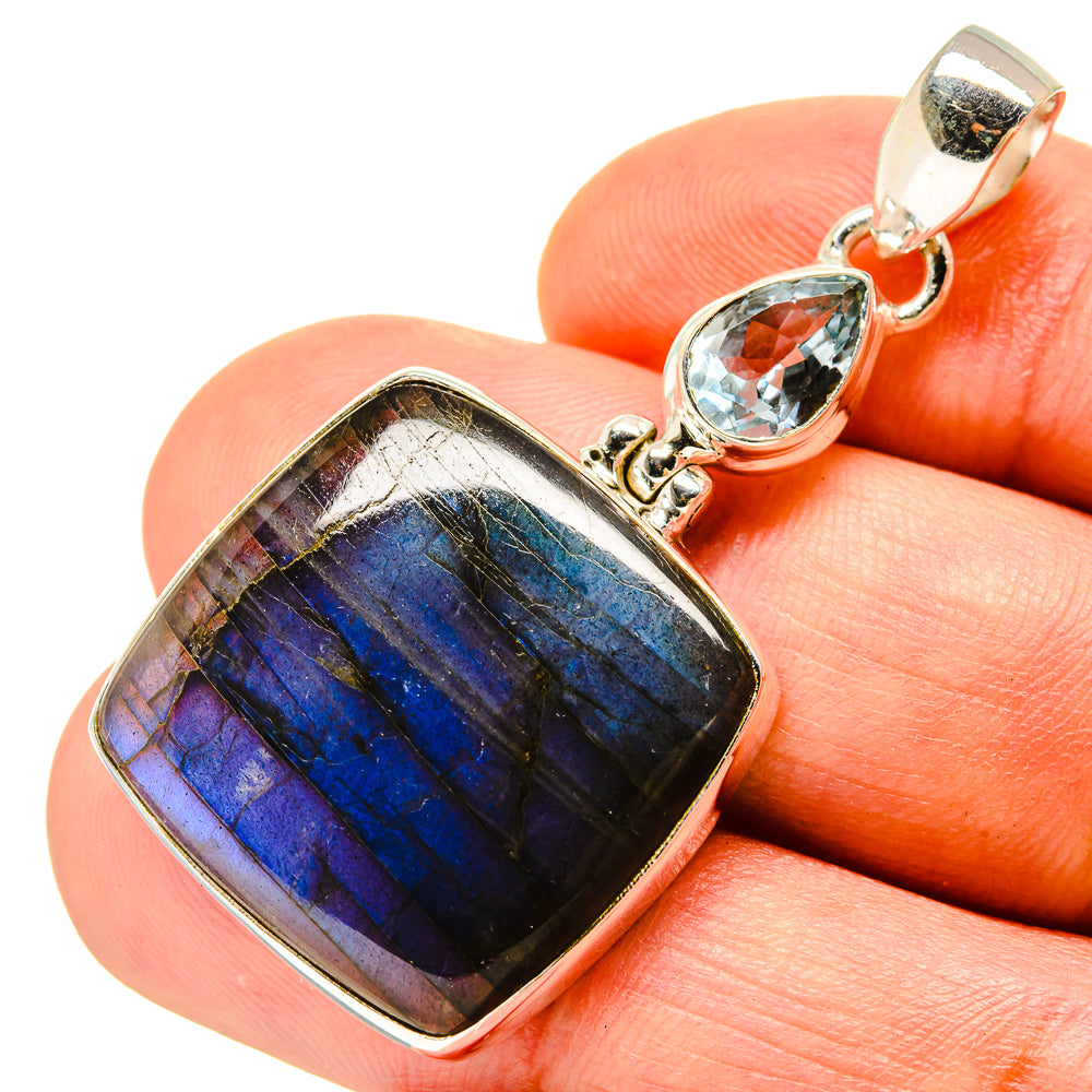 Labradorite Pendants handcrafted by Anasilvercos - PD758595