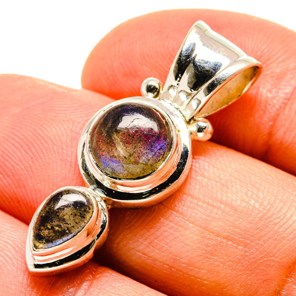 Labradorite Pendants handcrafted by Anasilvercos - PD758821