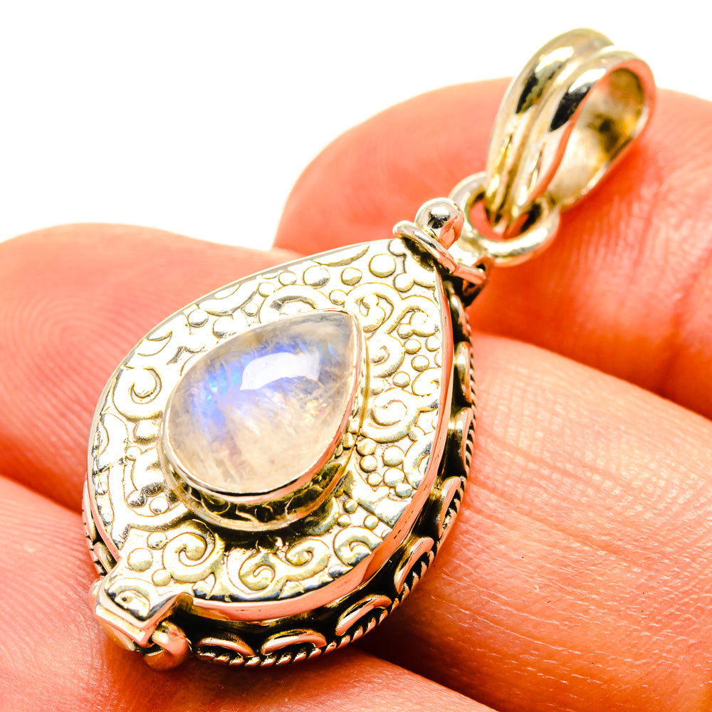 Rainbow Moonstone Pendants handcrafted by Anasilvercos - PD758891