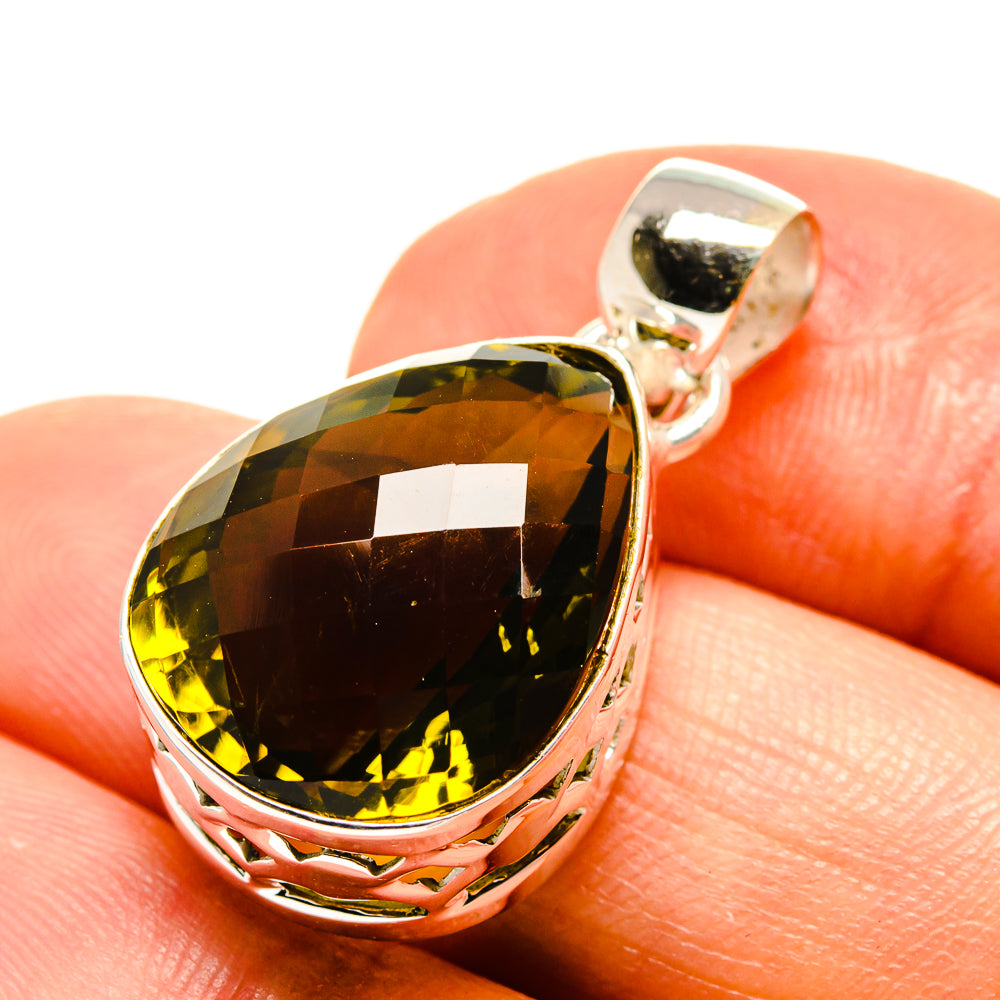 Olive Quartz Pendants handcrafted by Anasilvercos - PD758892