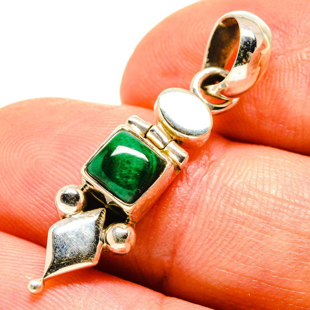 Malachite Pendants handcrafted by Anasilvercos - PD758949