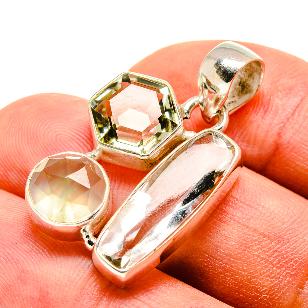 White Quartz Pendants handcrafted by Anasilvercos - PD759002