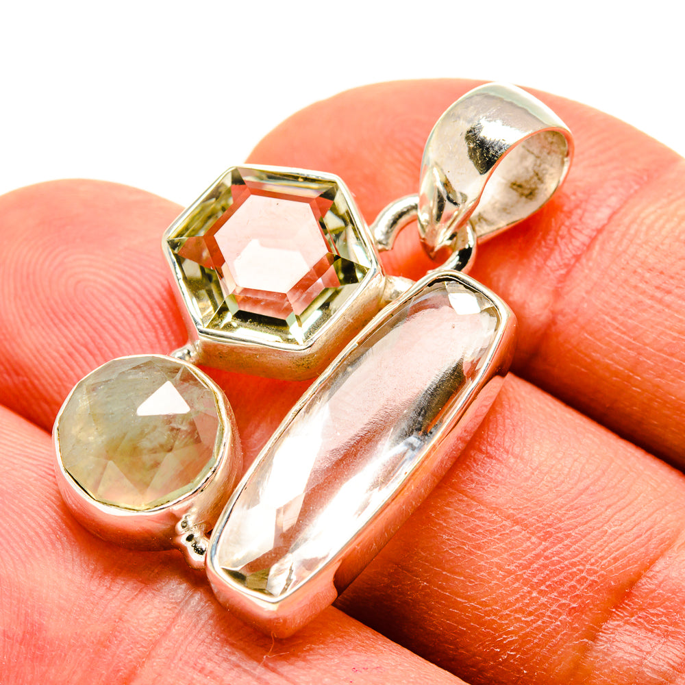 White Quartz Pendants handcrafted by Anasilvercos - PD759003