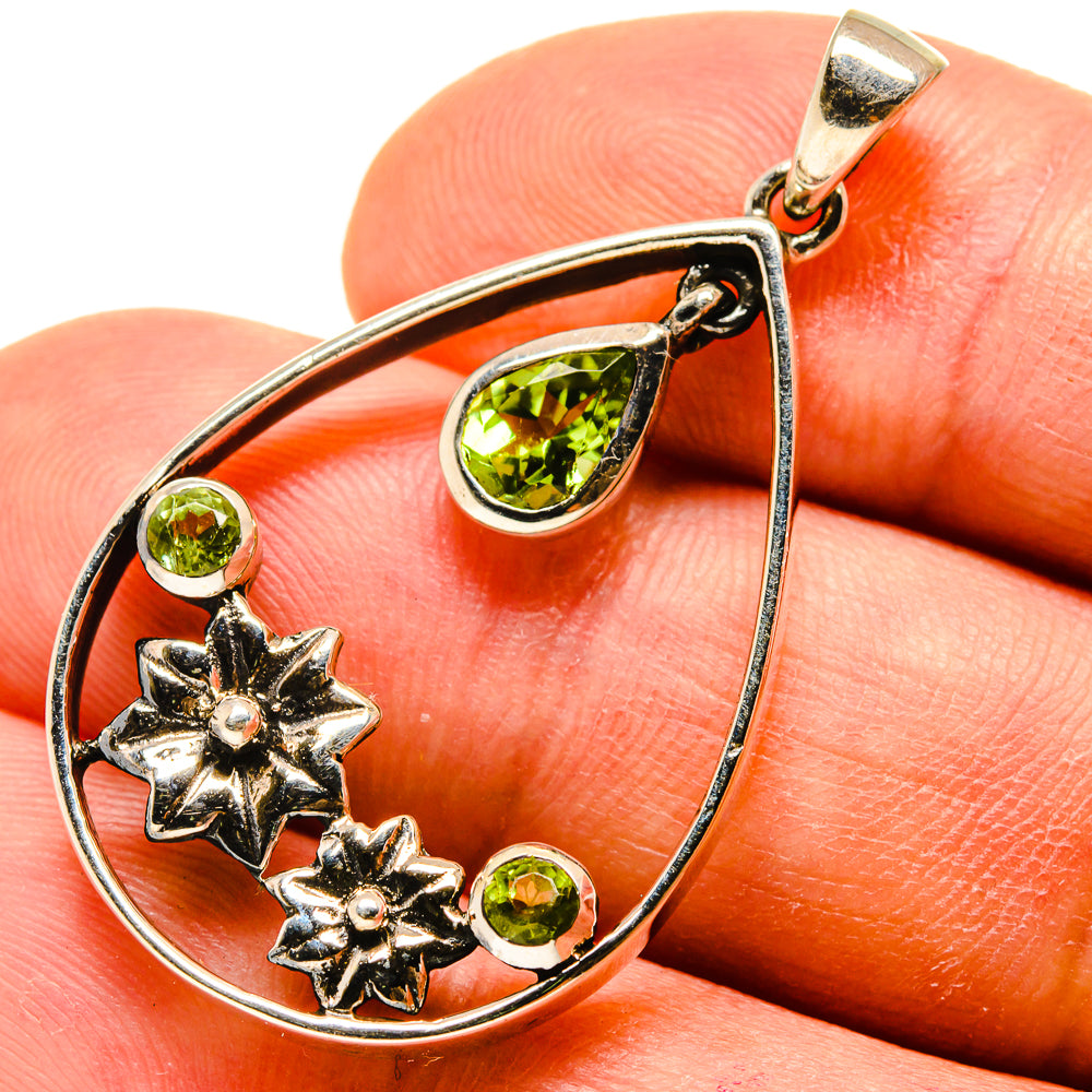 Peridot Pendants handcrafted by Anasilvercos - PD759026