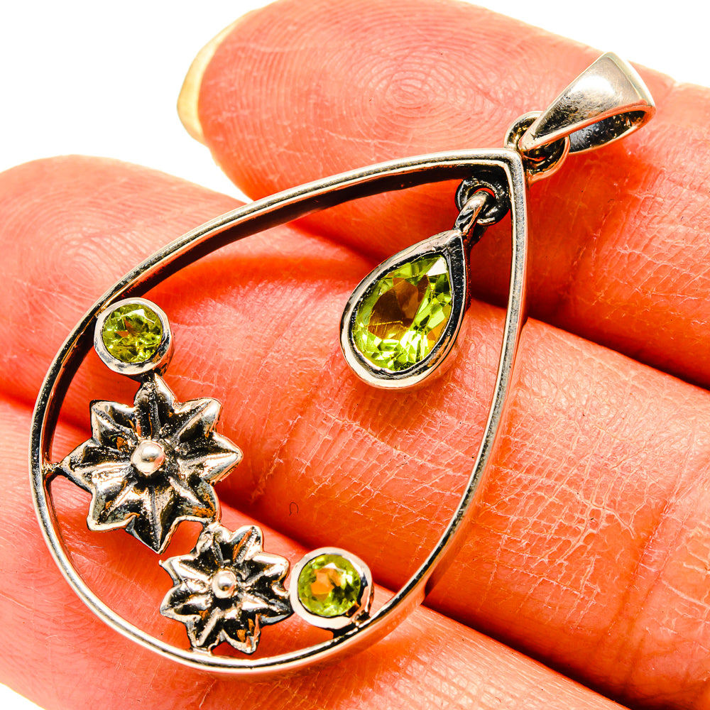 Peridot Pendants handcrafted by Anasilvercos - PD759189