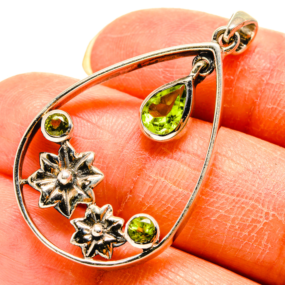 Peridot Pendants handcrafted by Anasilvercos - PD759219