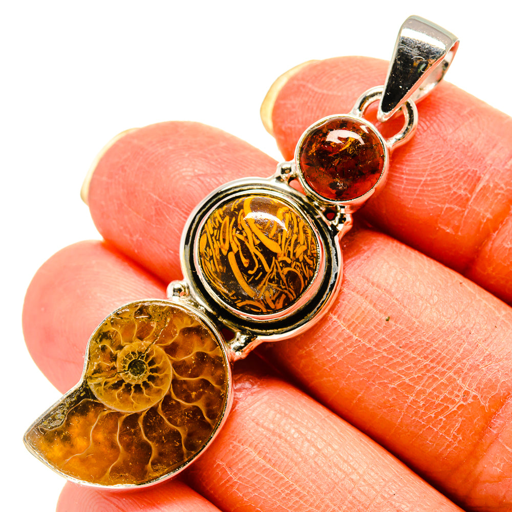 Ammonite Fossil Pendants handcrafted by Anasilvercos - PD759223