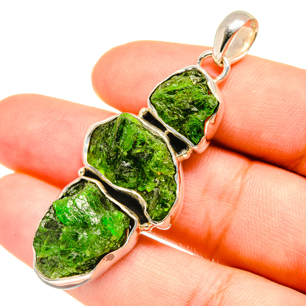 Chrome Diopside Pendants handcrafted by Anasilvercos - PD7595