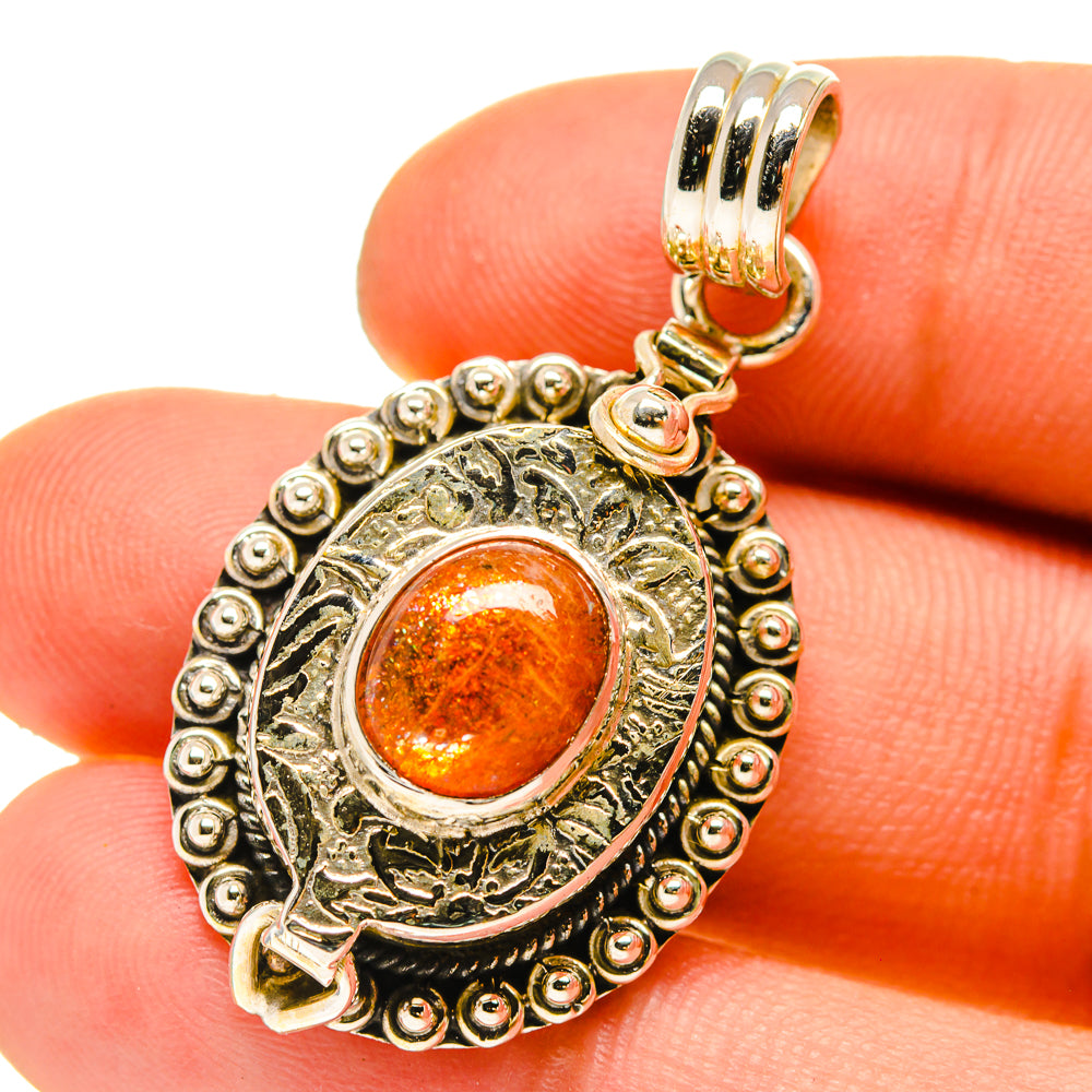 Sunstone Pendants handcrafted by Anasilvercos - PD759942