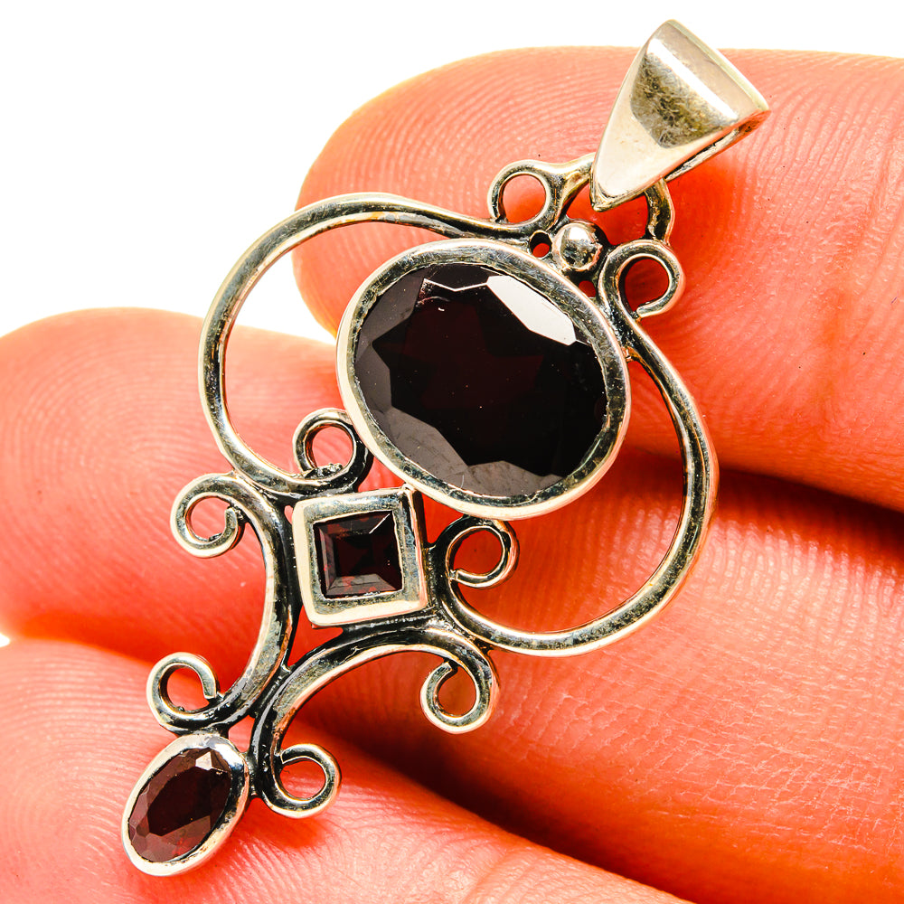 Garnet Pendants handcrafted by Anasilvercos - PD760118