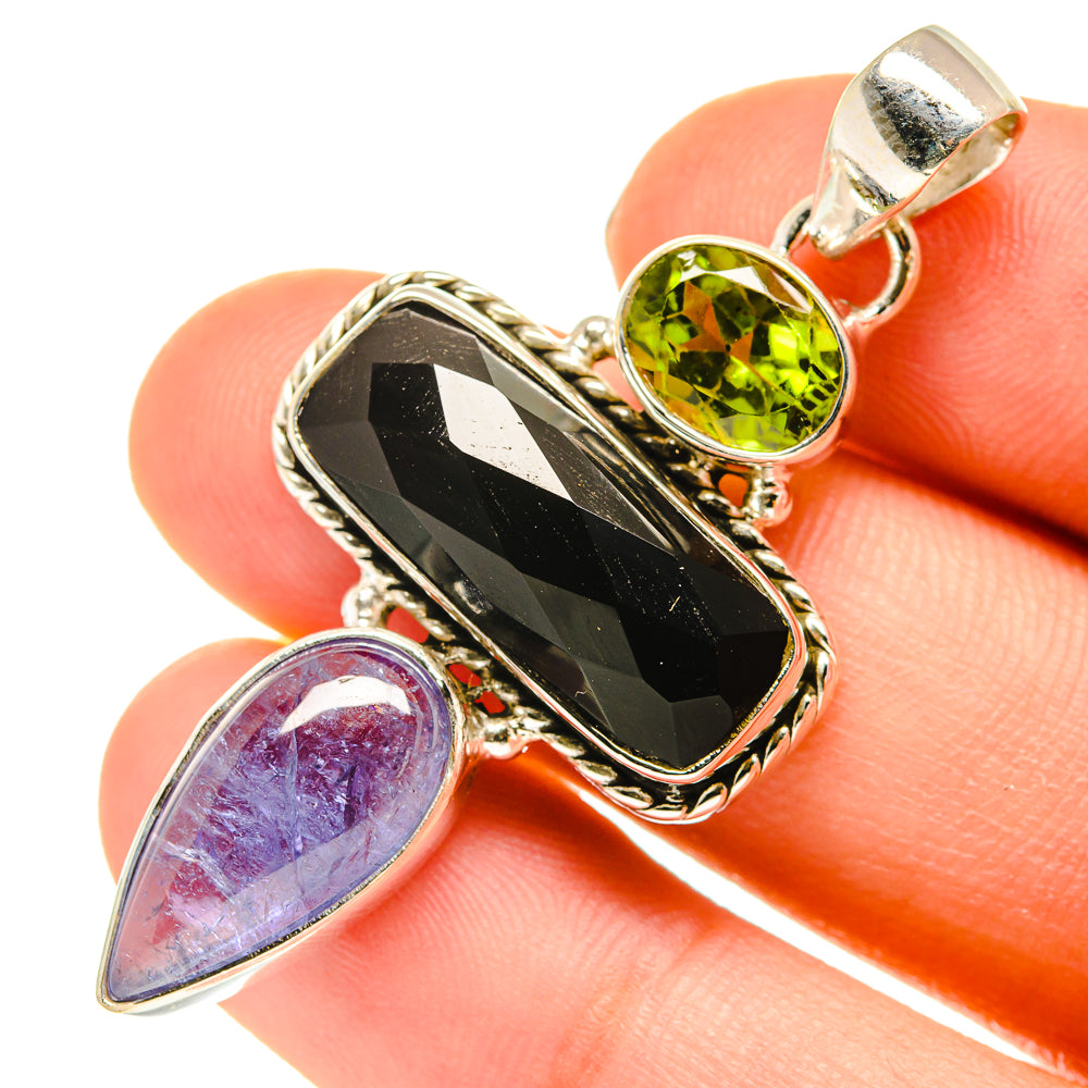 Black Onyx Pendants handcrafted by Anasilvercos - PD760435