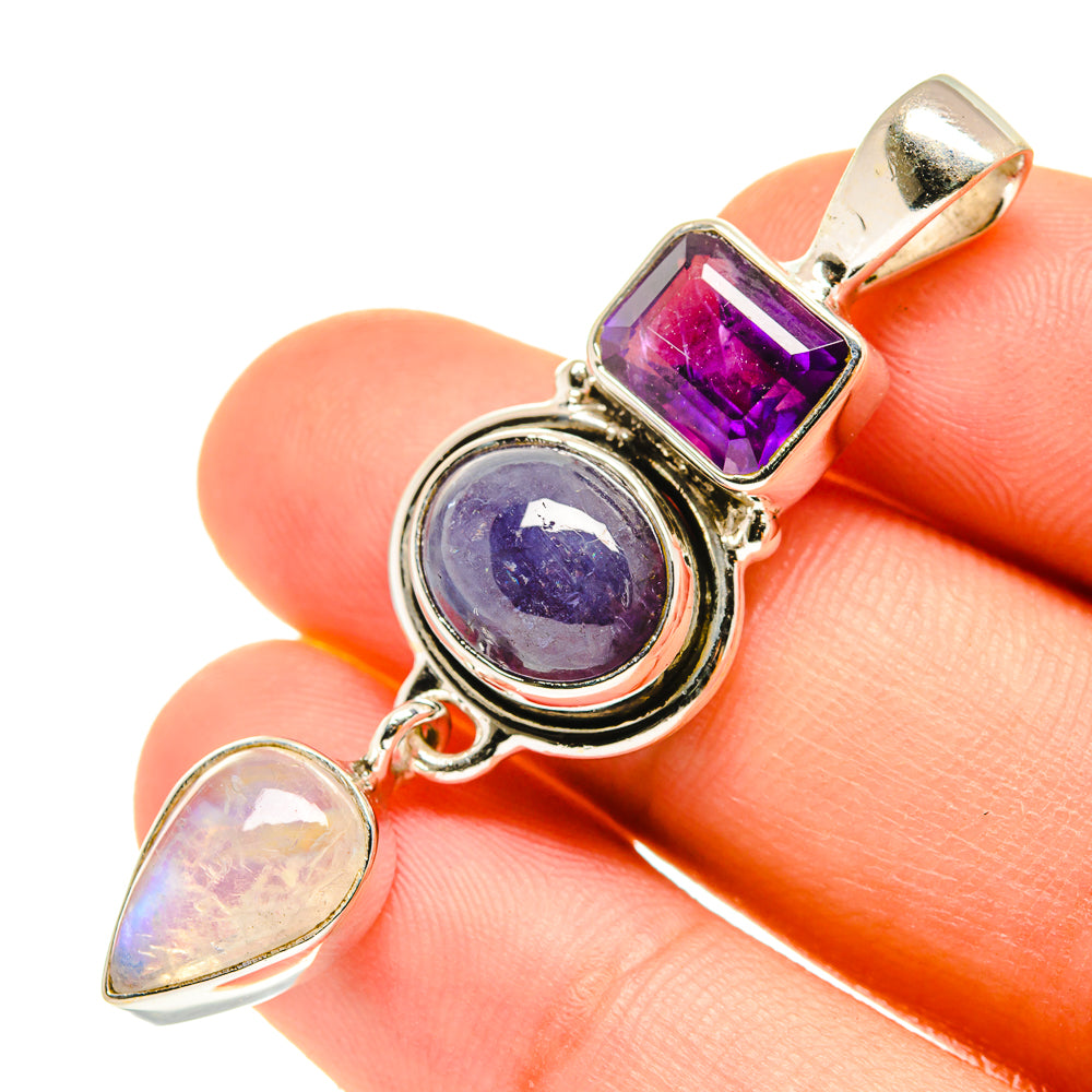 Tanzanite Pendants handcrafted by Anasilvercos - PD760440