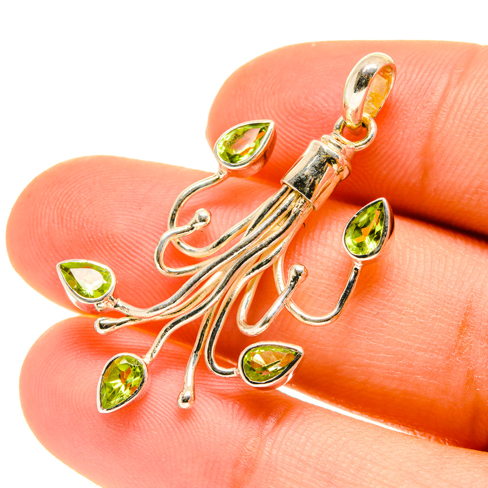 Peridot Pendants handcrafted by Anasilvercos - PD760519