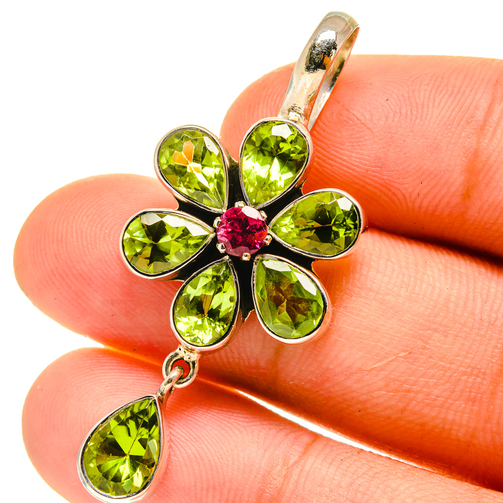 Peridot Pendants handcrafted by Anasilvercos - PD760883