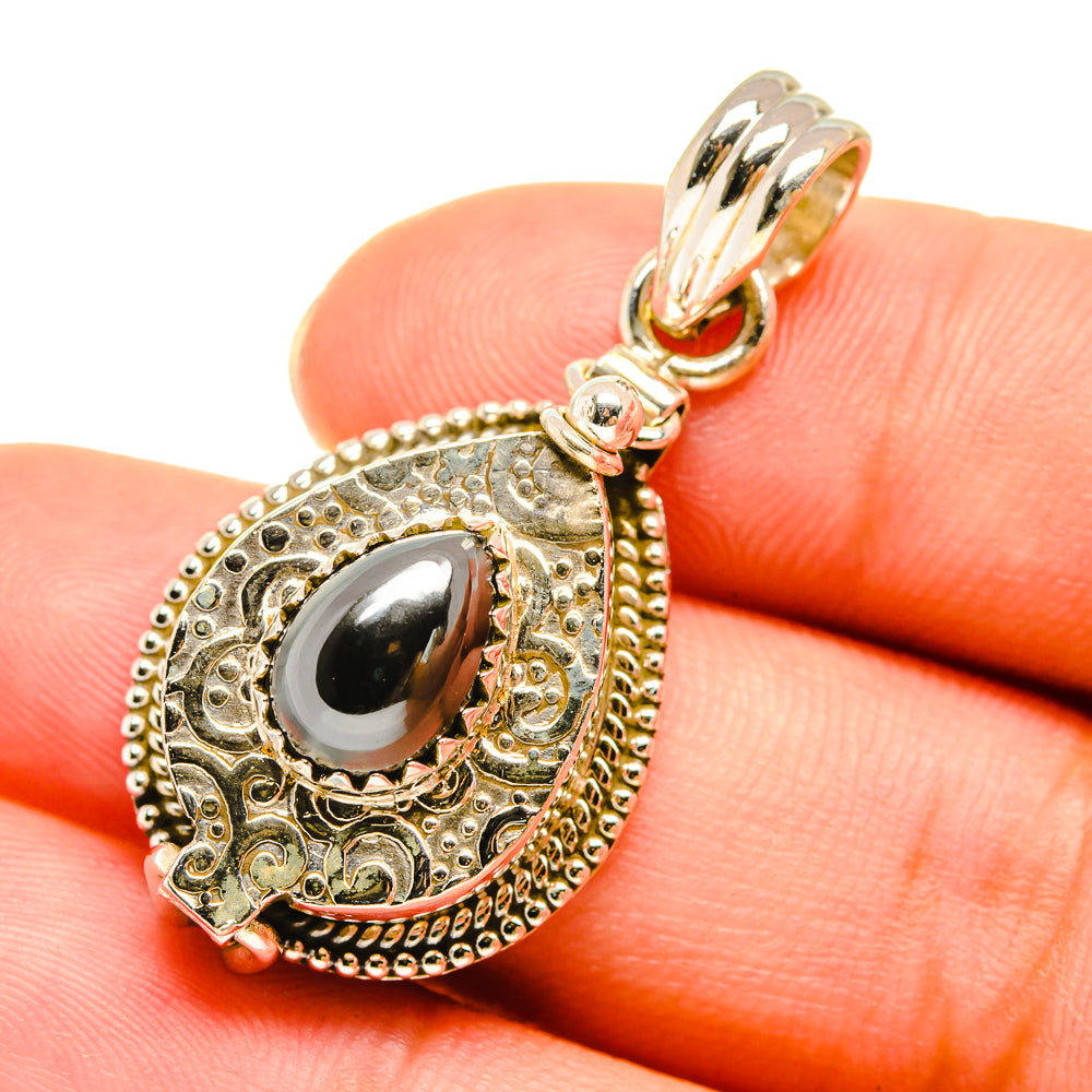 Hematite Pendants handcrafted by Anasilvercos - PD7652