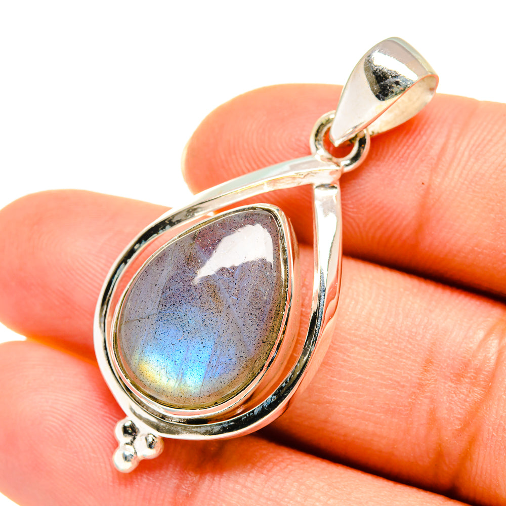 Labradorite Pendants handcrafted by Anasilvercos - PD7754