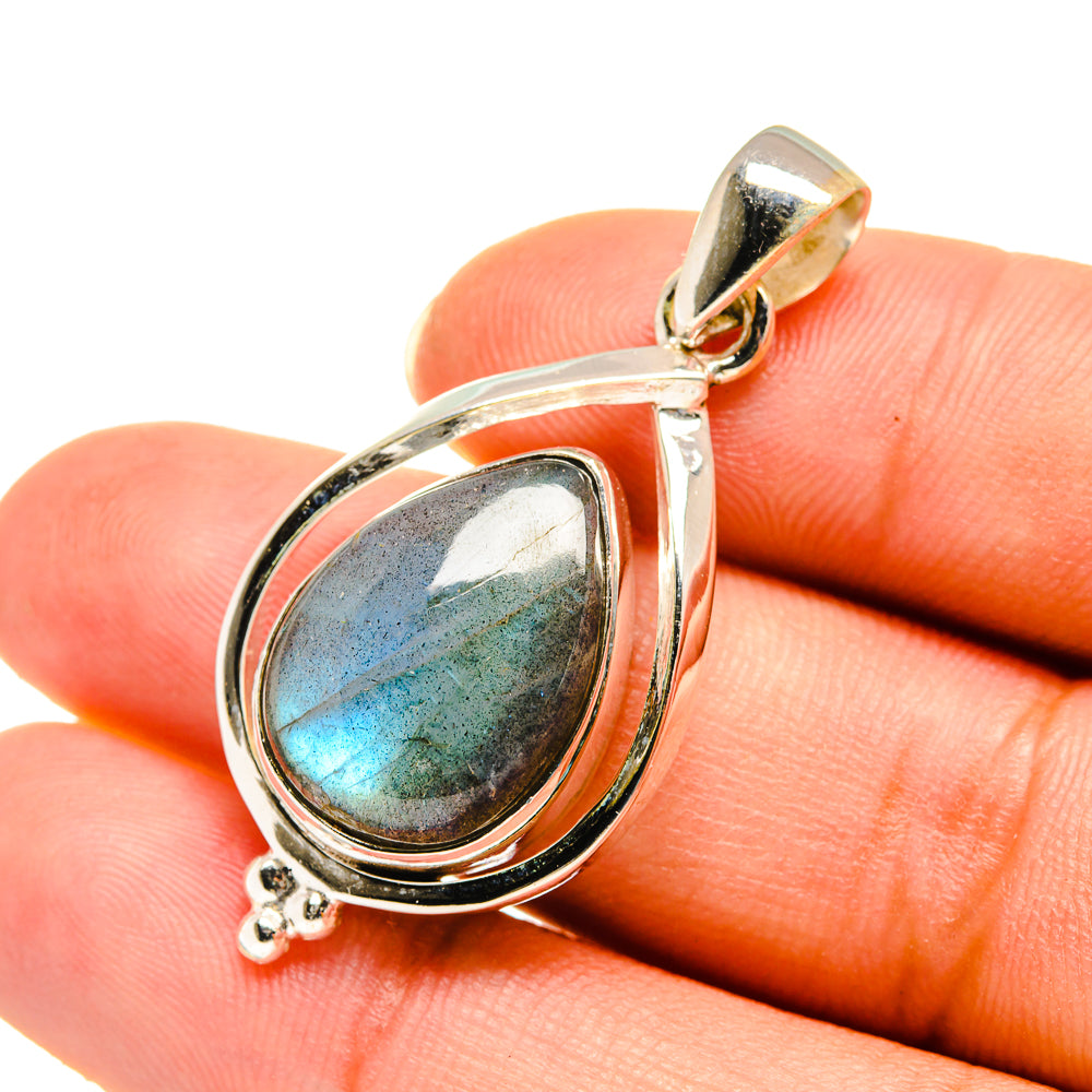 Labradorite Pendants handcrafted by Anasilvercos - PD7757