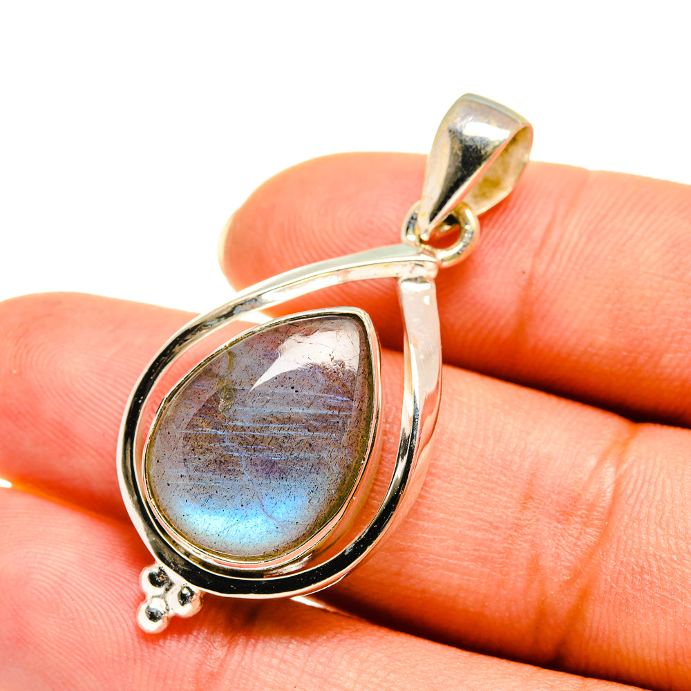 Labradorite Pendants handcrafted by Anasilvercos - PD7761