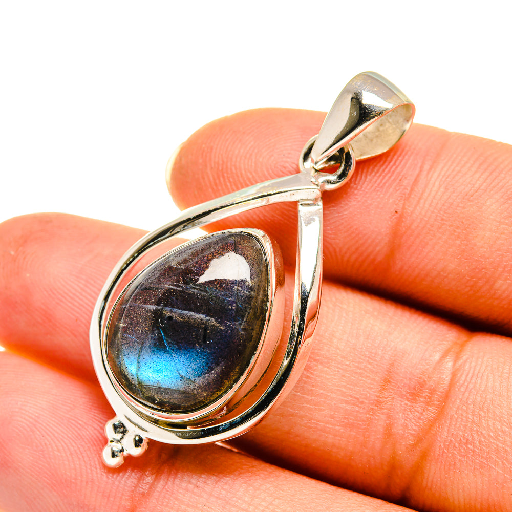 Labradorite Pendants handcrafted by Anasilvercos - PD7764