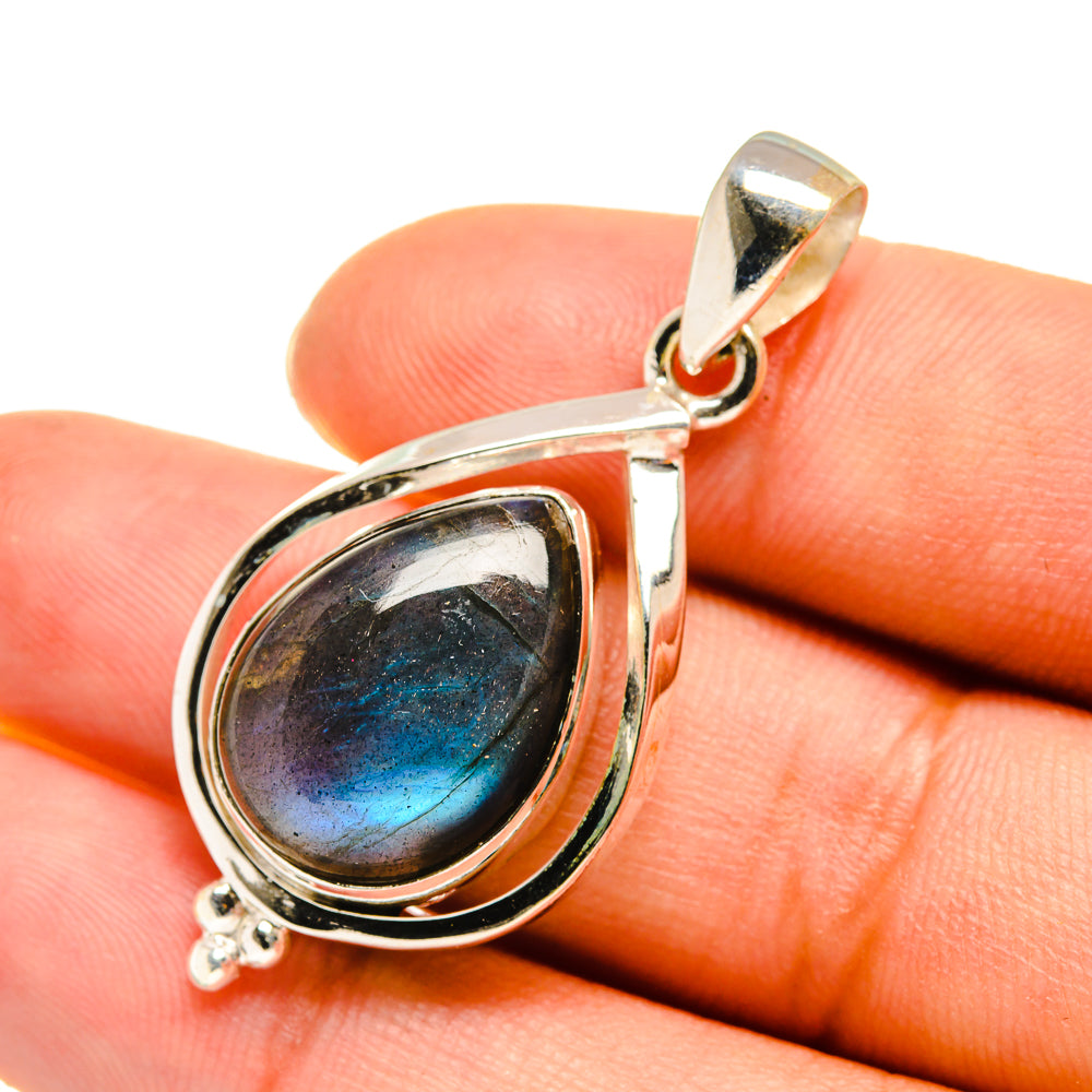 Labradorite Pendants handcrafted by Anasilvercos - PD7767