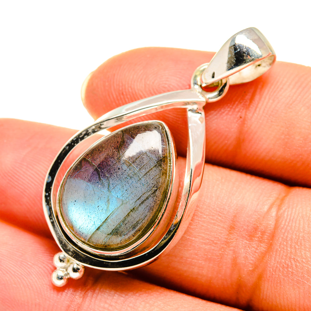 Labradorite Pendants handcrafted by Anasilvercos - PD7778
