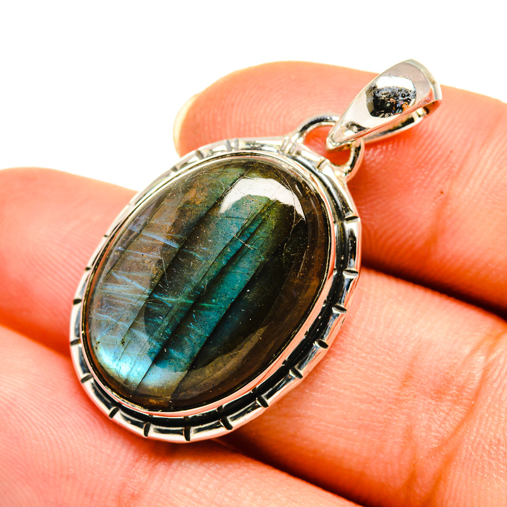 Labradorite Pendants handcrafted by Anasilvercos - PD7781