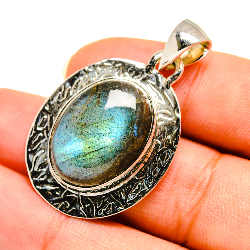 Labradorite Pendants handcrafted by Anasilvercos - PD7789