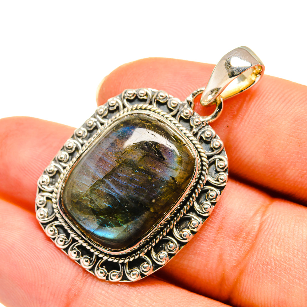 Labradorite Pendants handcrafted by Anasilvercos - PD7792