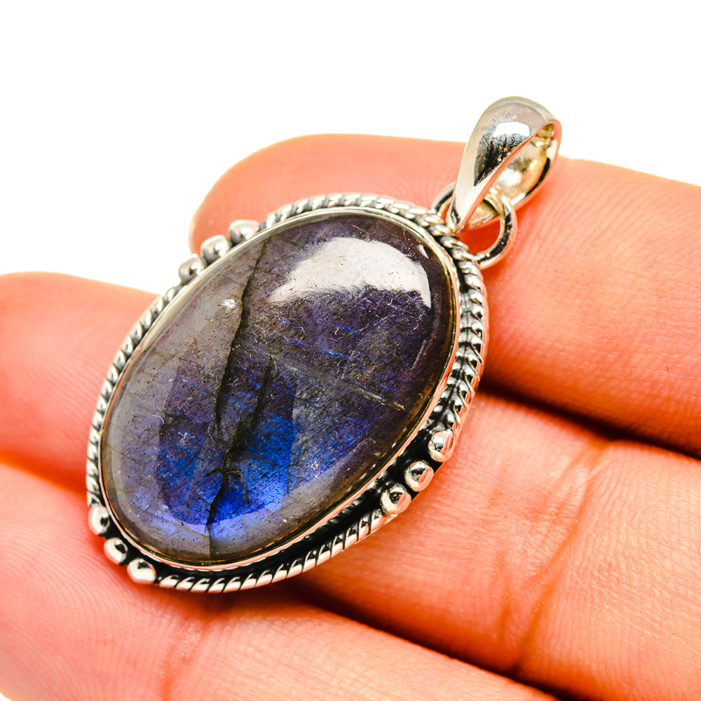 Labradorite Pendants handcrafted by Anasilvercos - PD7795