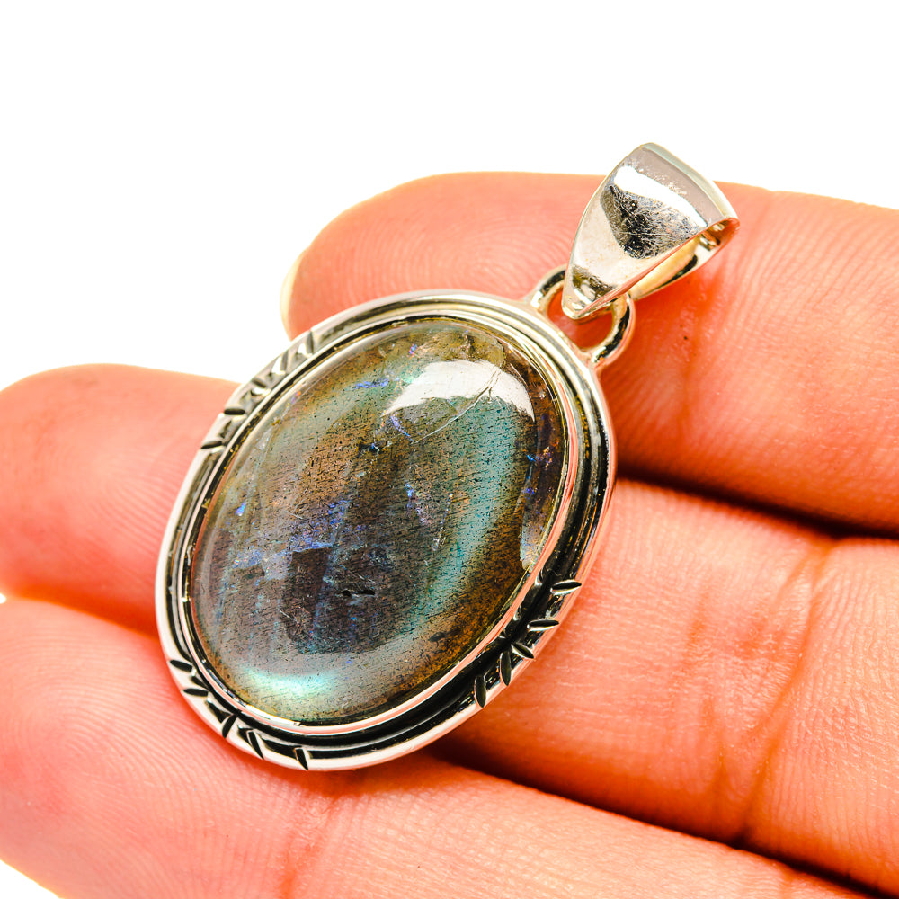 Labradorite Pendants handcrafted by Anasilvercos - PD7796