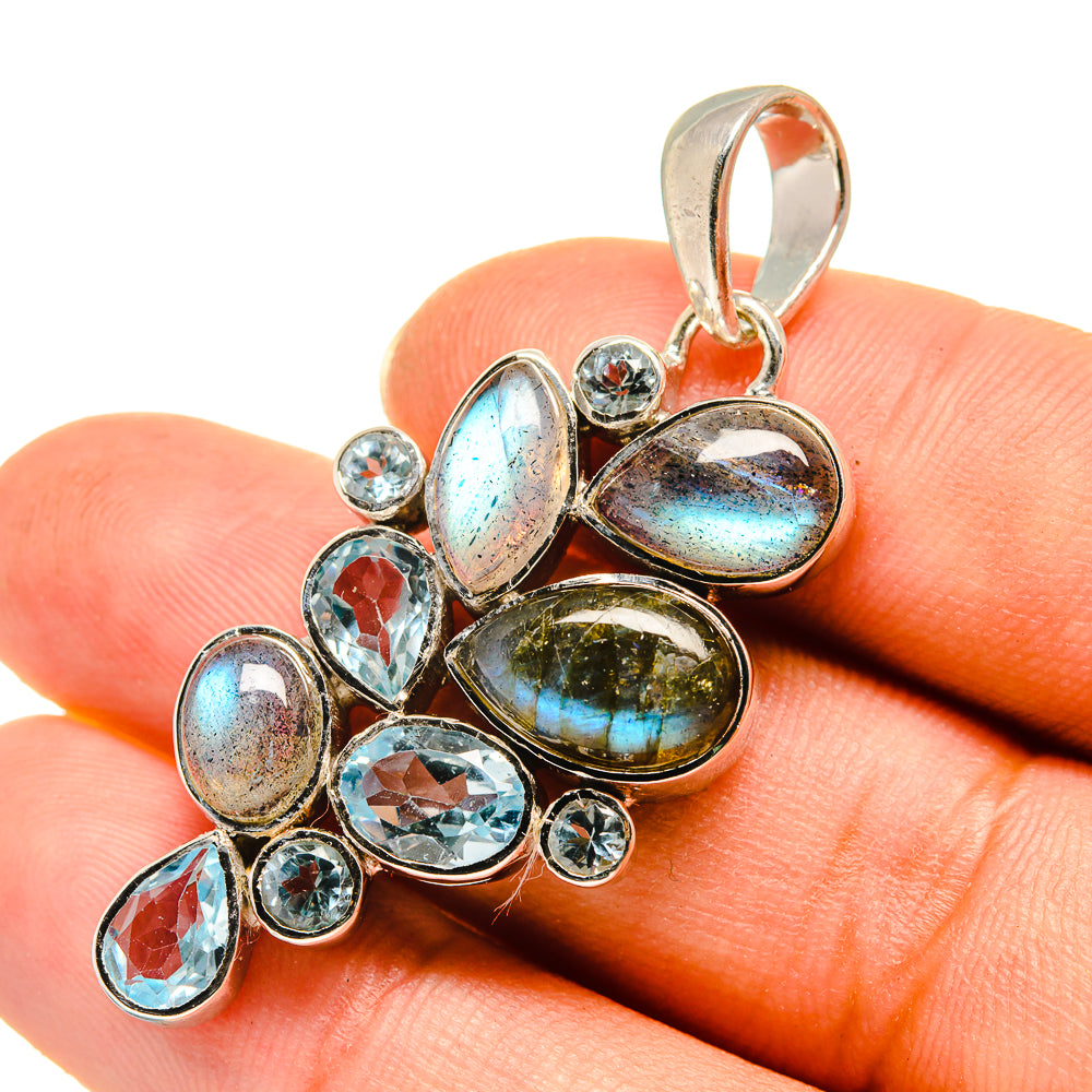 Labradorite Pendants handcrafted by Anasilvercos - PD7817