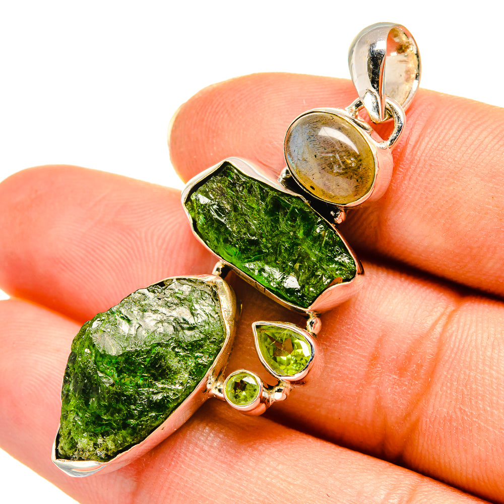 Chrome Diopside Pendants handcrafted by Anasilvercos - PD7930