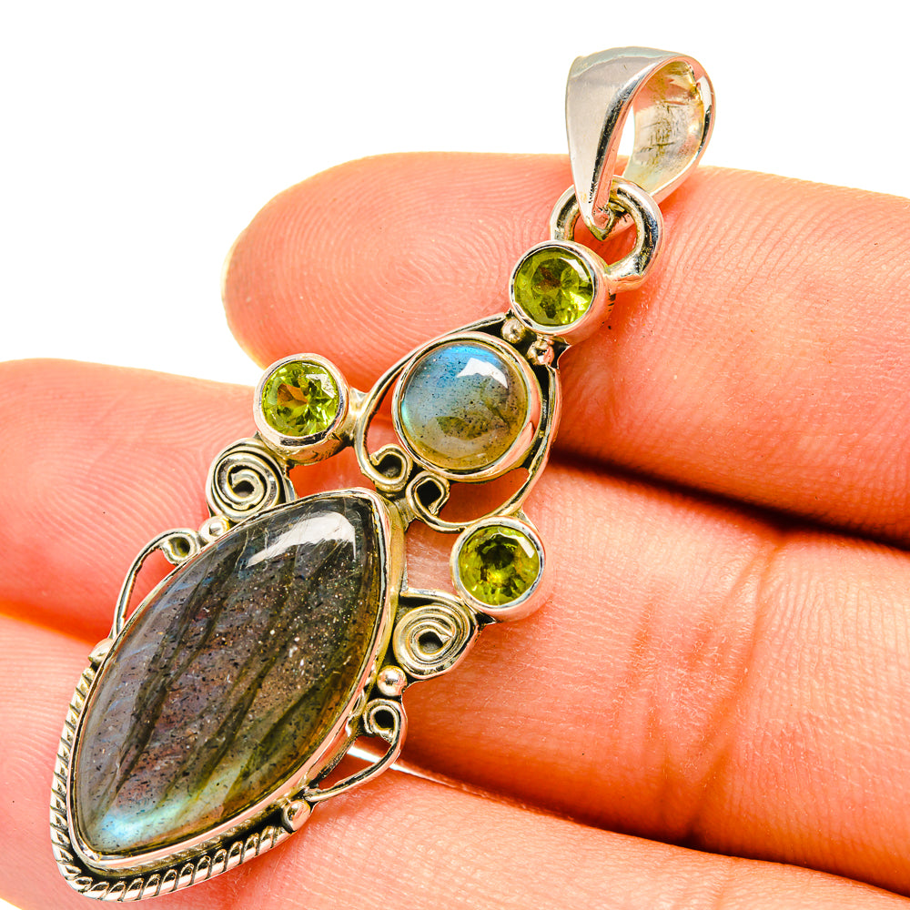 Labradorite Pendants handcrafted by Anasilvercos - PD7954