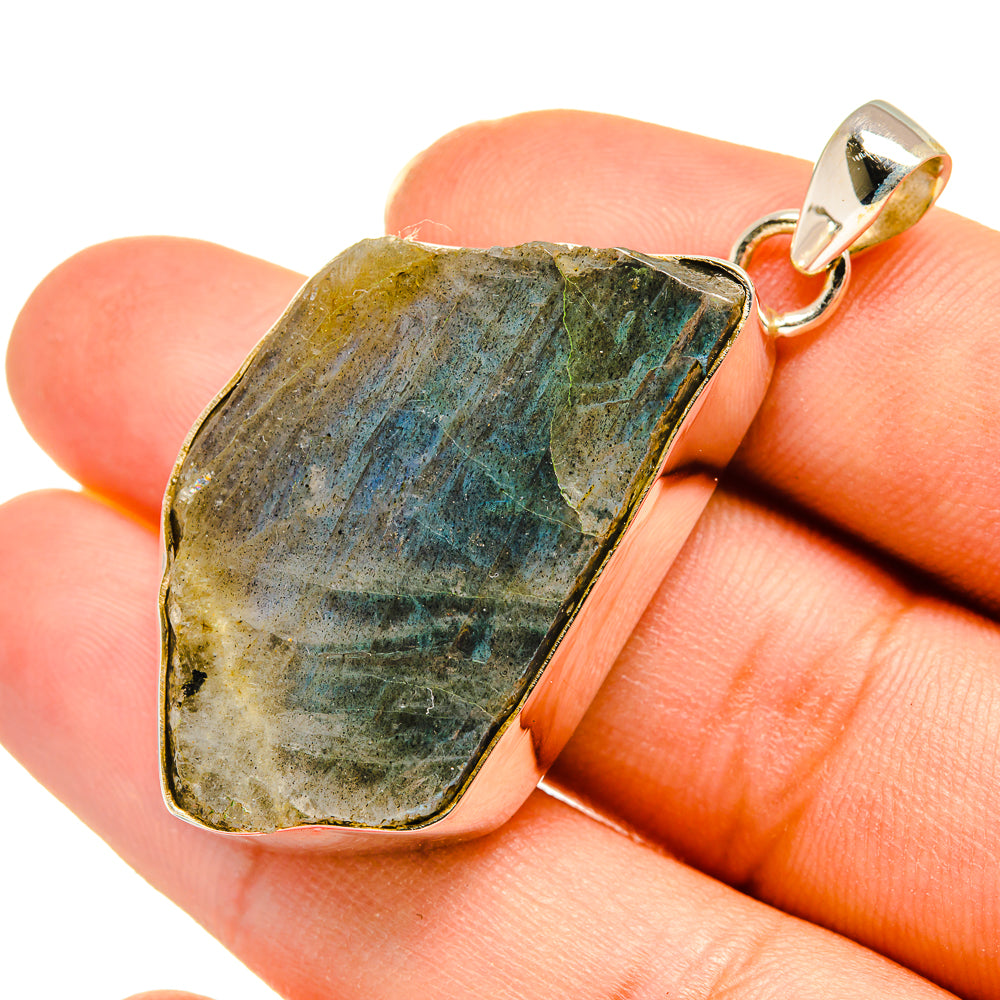Labradorite Pendants handcrafted by Anasilvercos - PD7985