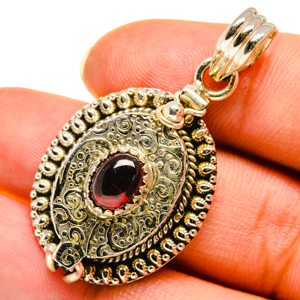 Garnet Pendants handcrafted by Anasilvercos - PD8038