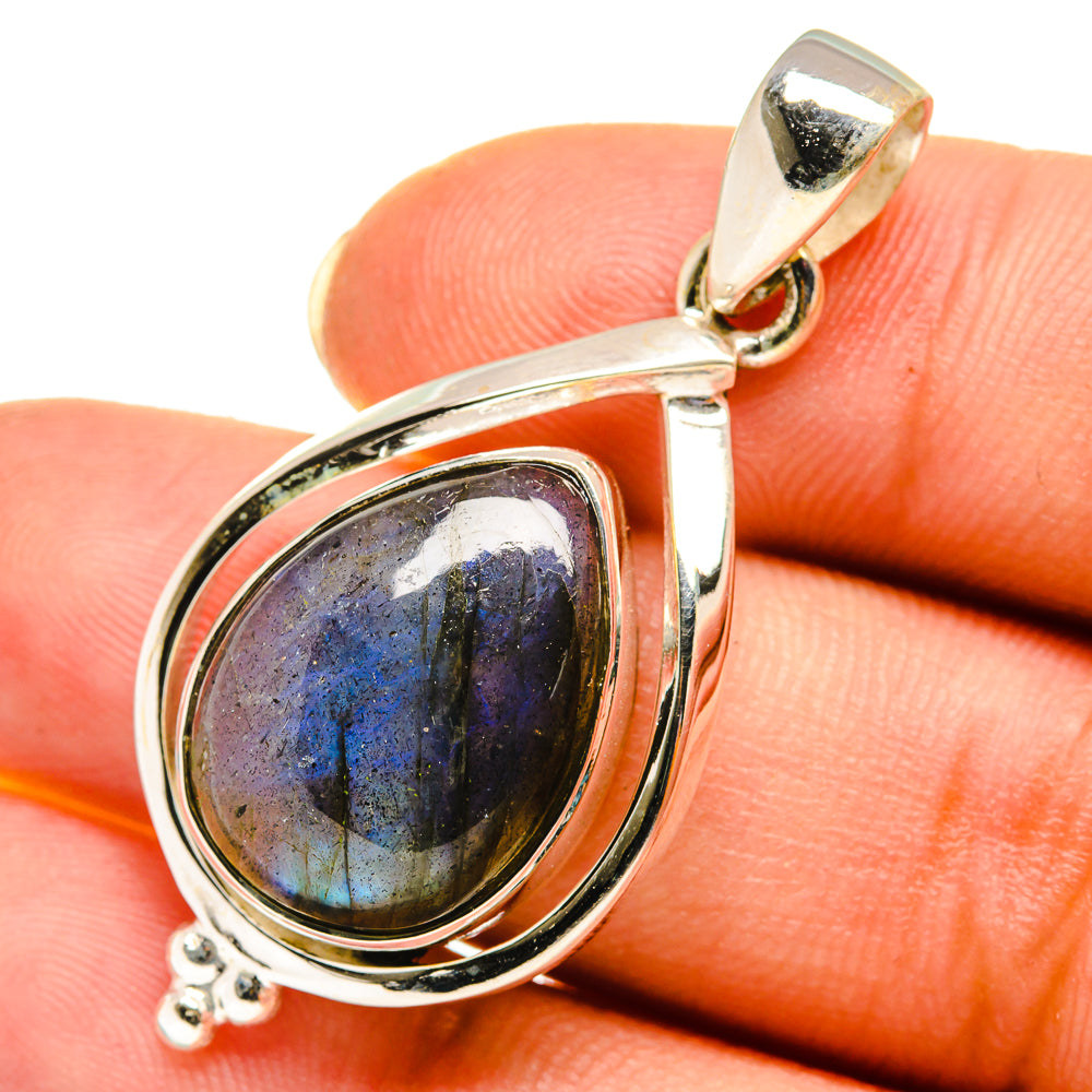 Labradorite Pendants handcrafted by Anasilvercos - PD8039