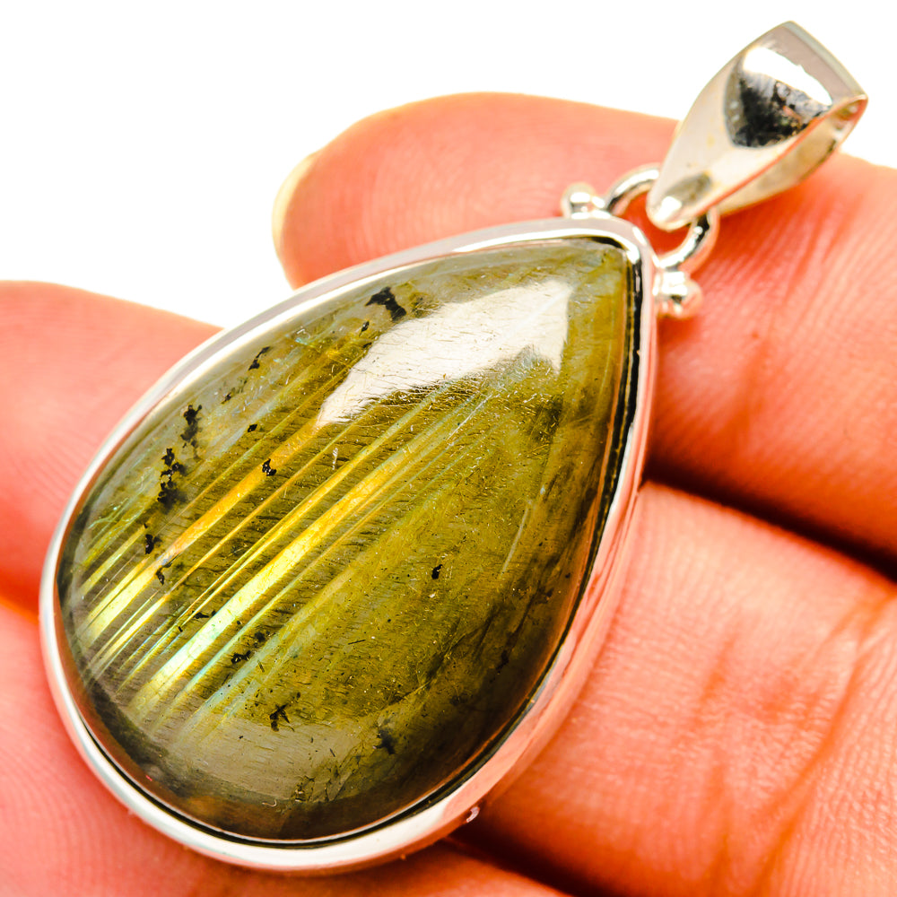 Labradorite Pendants handcrafted by Anasilvercos - PD8051