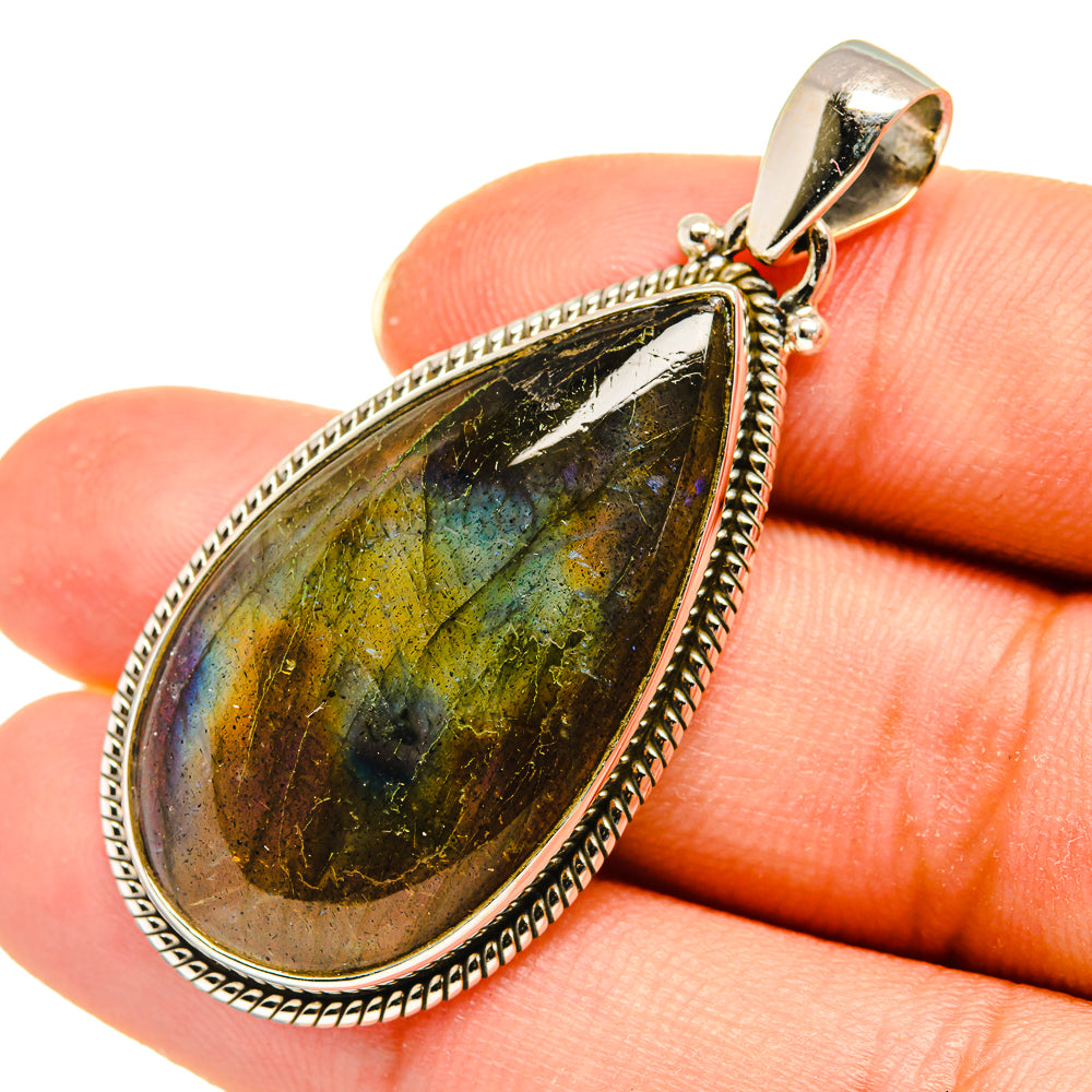 Labradorite Pendants handcrafted by Anasilvercos - PD8090