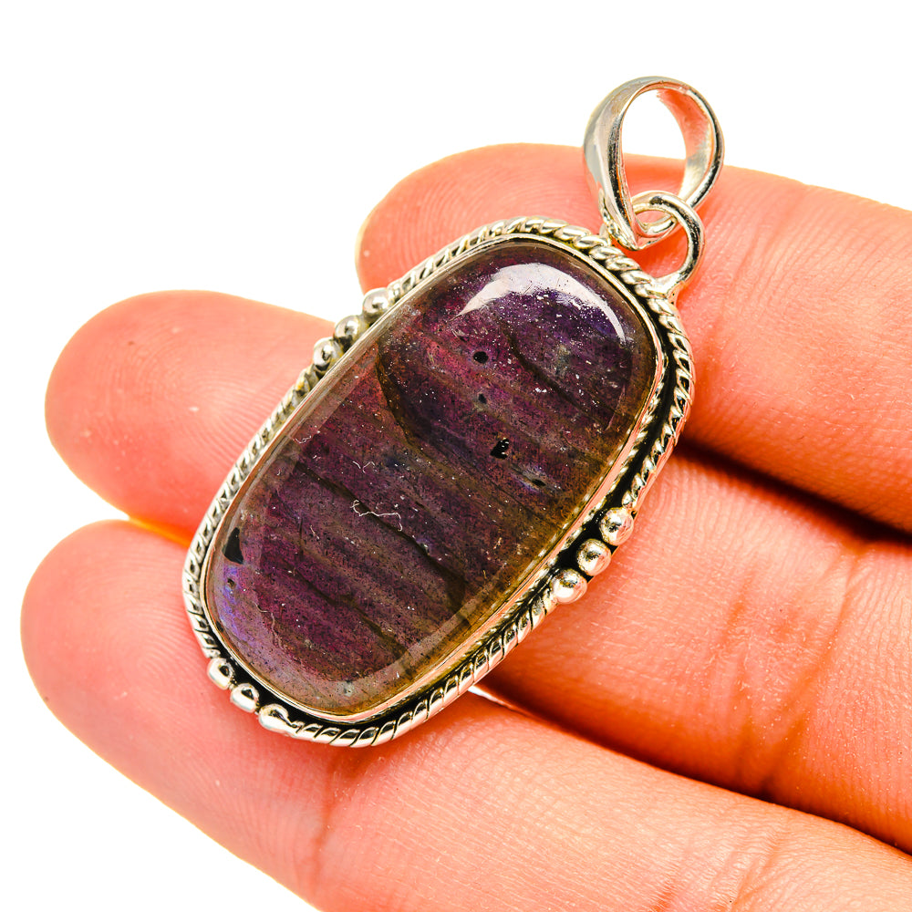 Labradorite Pendants handcrafted by Anasilvercos - PD8146