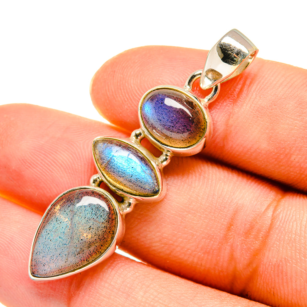 Labradorite Pendants handcrafted by Anasilvercos - PD8228