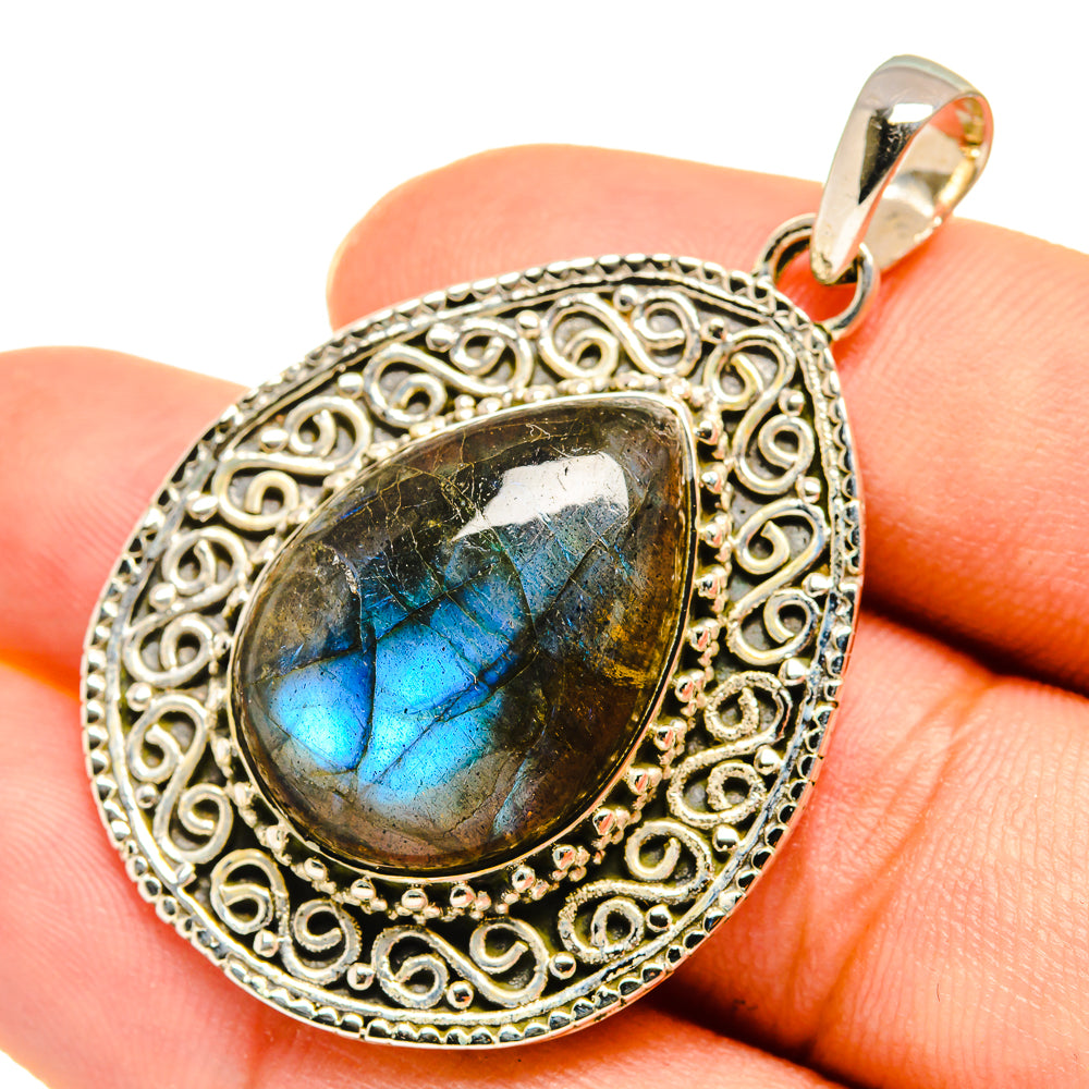 Labradorite Pendants handcrafted by Anasilvercos - PD8259