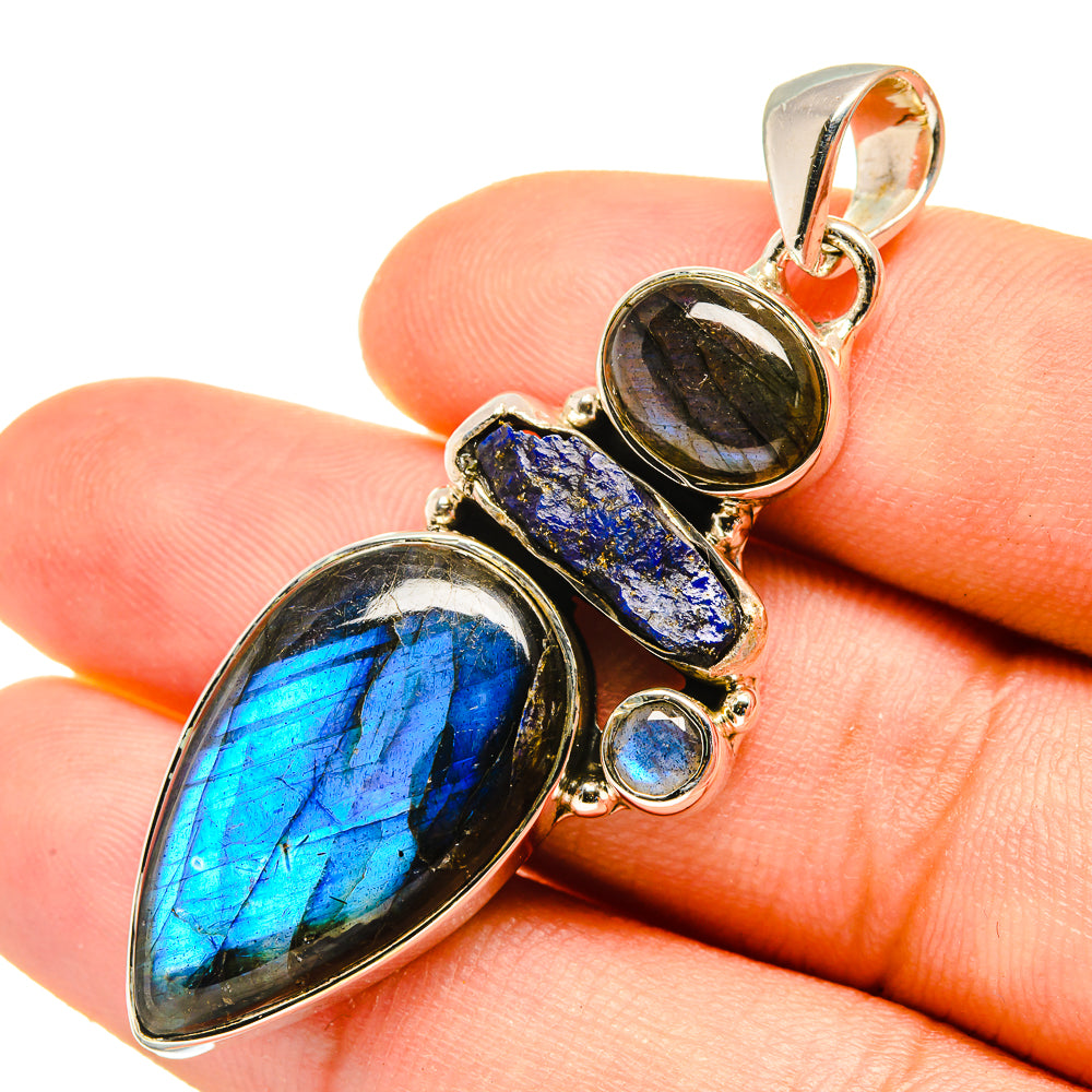 Labradorite Pendants handcrafted by Anasilvercos - PD8282