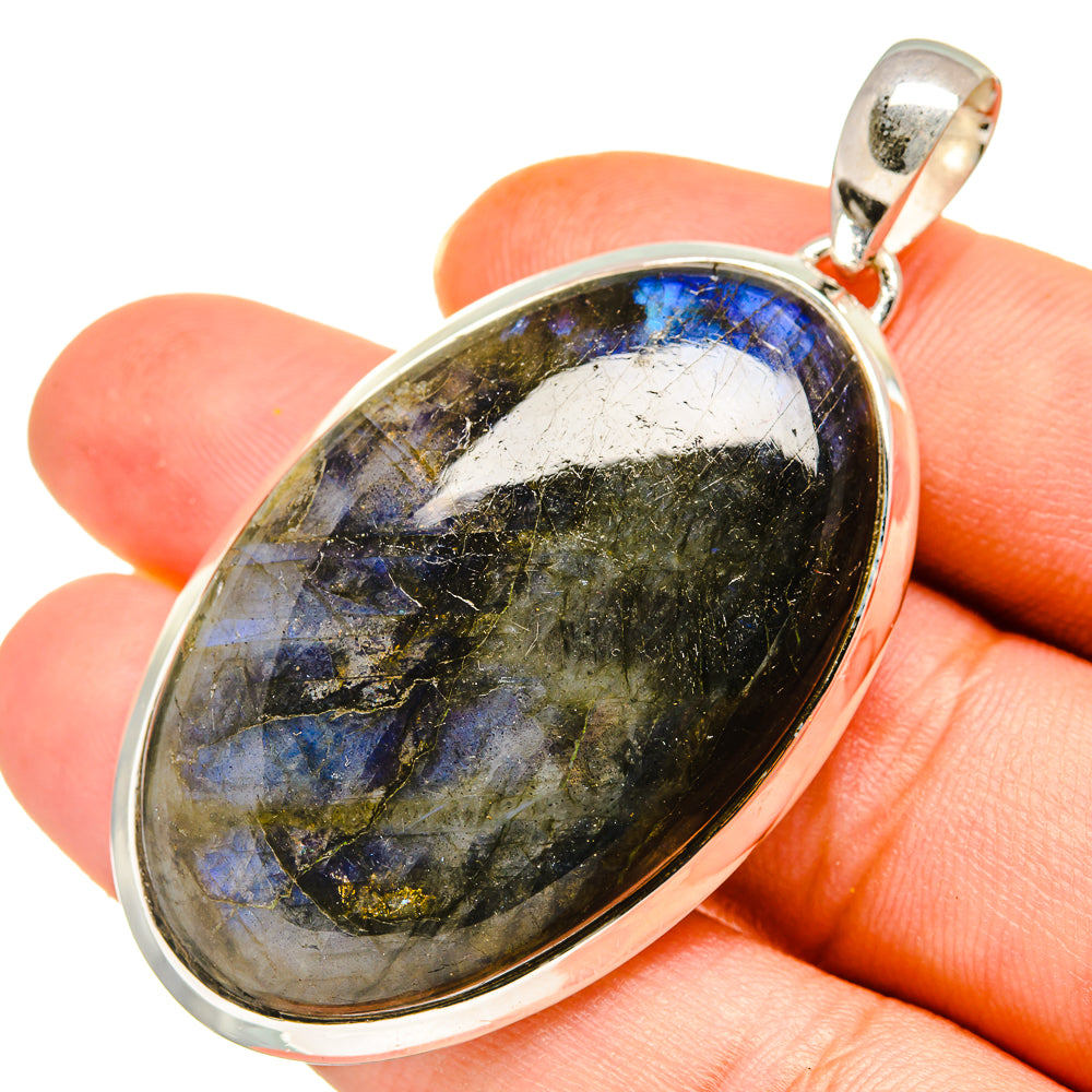 Labradorite Pendants handcrafted by Anasilvercos - PD8304
