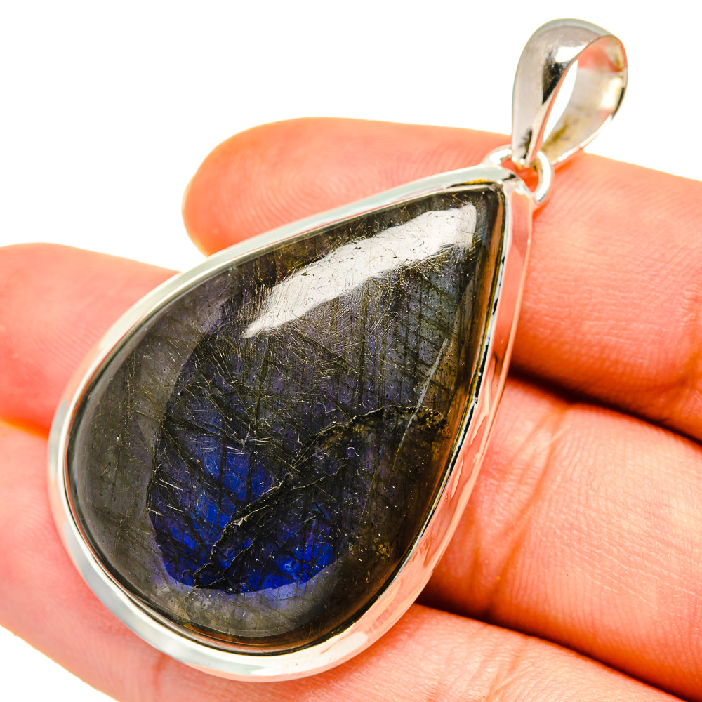 Labradorite Pendants handcrafted by Anasilvercos - PD8305