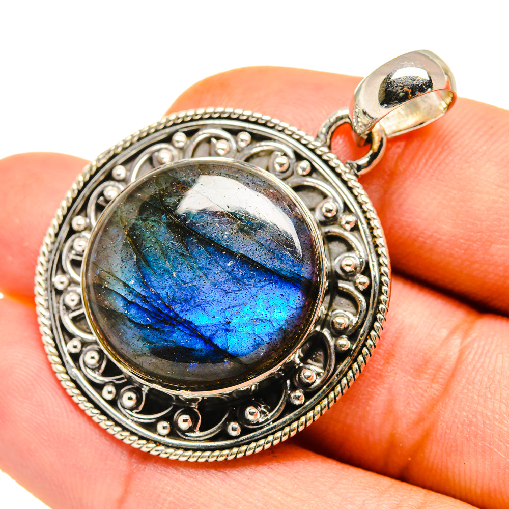 Labradorite Pendants handcrafted by Anasilvercos - PD8308