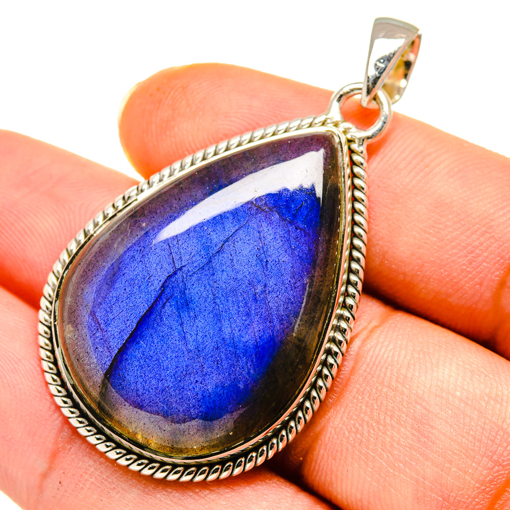 Labradorite Pendants handcrafted by Anasilvercos - PD8326