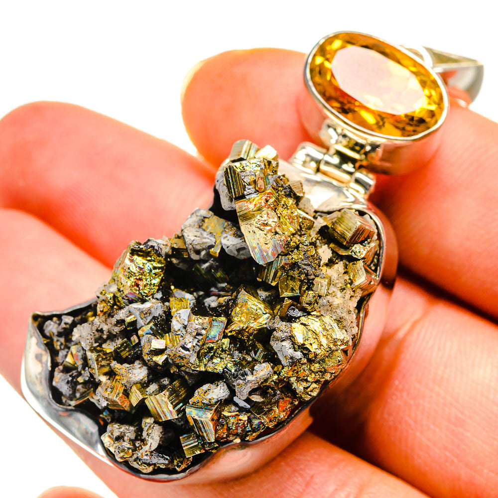 Bismuth Crystal Pendants handcrafted by Anasilvercos - PD8330