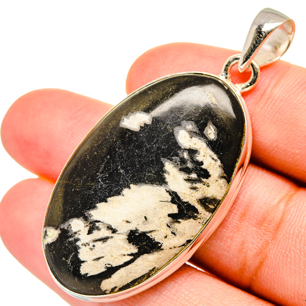 Chrysanthemum Stone Pendants handcrafted by Anasilvercos - PD8376