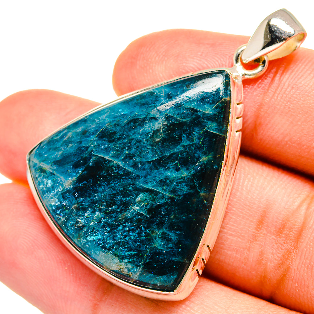 Apatite Pendants handcrafted by Anasilvercos - PD8448
